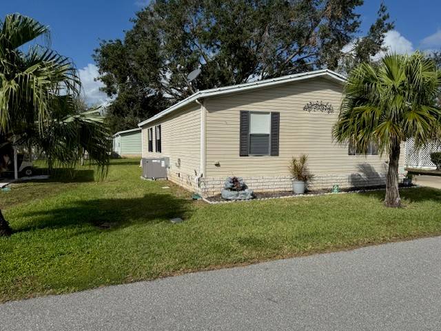 1425 Wild Dunes Court a Winter Haven, FL Mobile or Manufactured Home for Sale